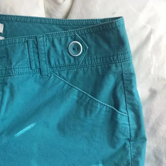 Dockers Teal shorts‎ - Picture 3 of 10